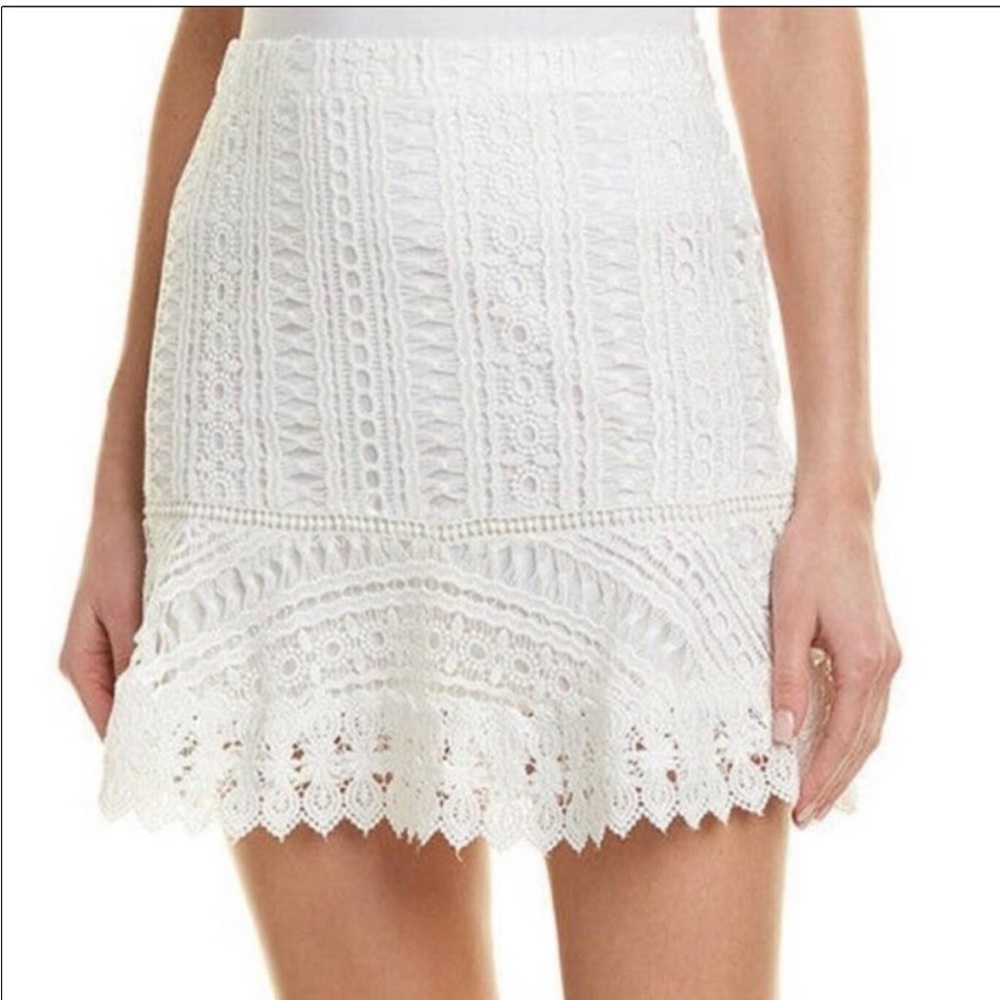 NWT BB Dakota White Skirt